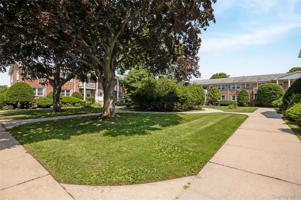 68 Fairharbor Drive Patchogue NY 11772