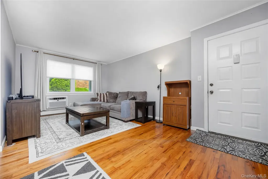 68 Fairharbor Drive Patchogue NY 11772