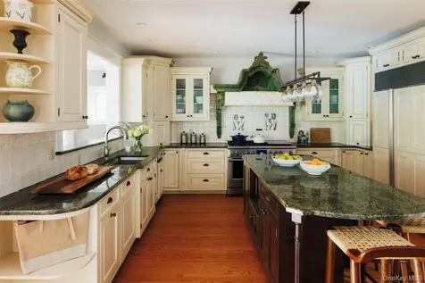 62 Livingston Street Rhinebeck NY 12572
