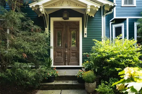 62 Livingston Street Rhinebeck NY 12572