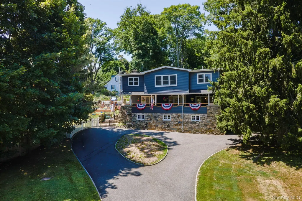 71 W Lake Boulevard Mahopac NY 10541