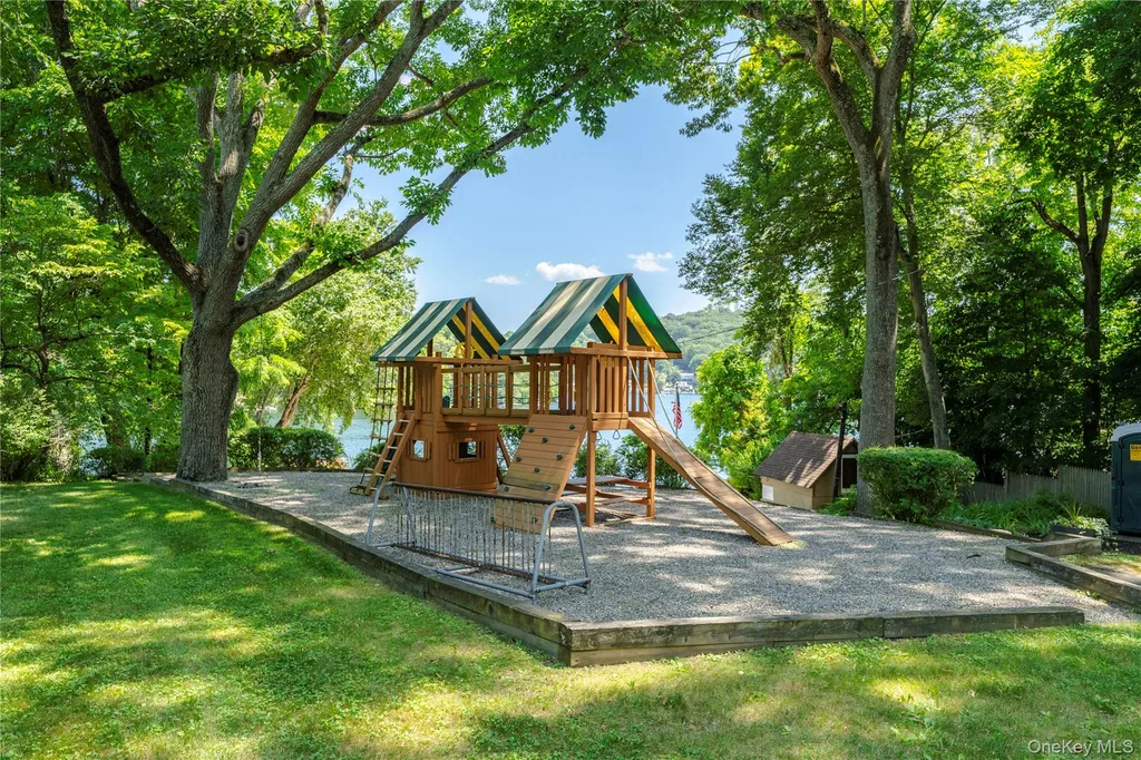 71 W Lake Boulevard Mahopac NY 10541