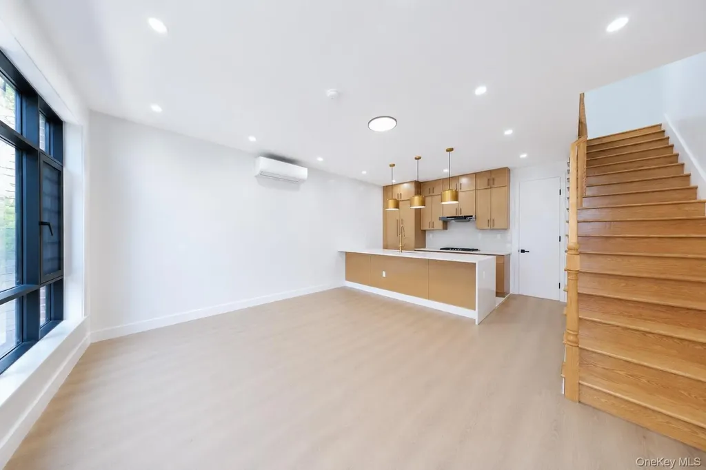 25 Goodwin Place Brooklyn NY 11221