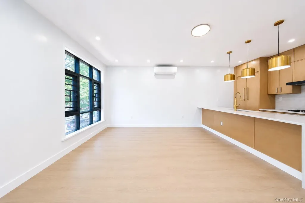 25 Goodwin Place Brooklyn NY 11221