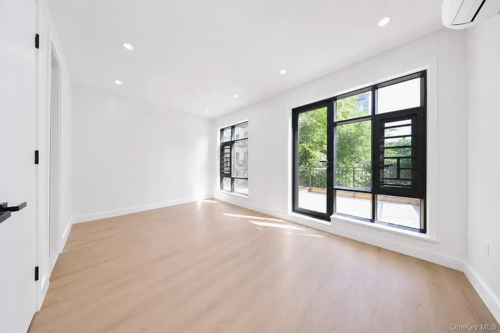25 Goodwin Place Brooklyn NY 11221