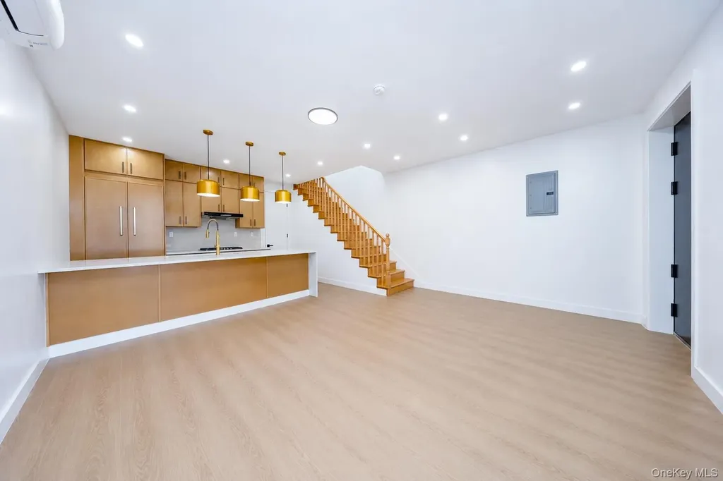 25 Goodwin Place Brooklyn NY 11221