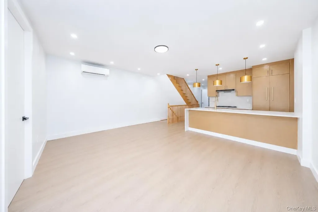 25 Goodwin Place Brooklyn NY 11221