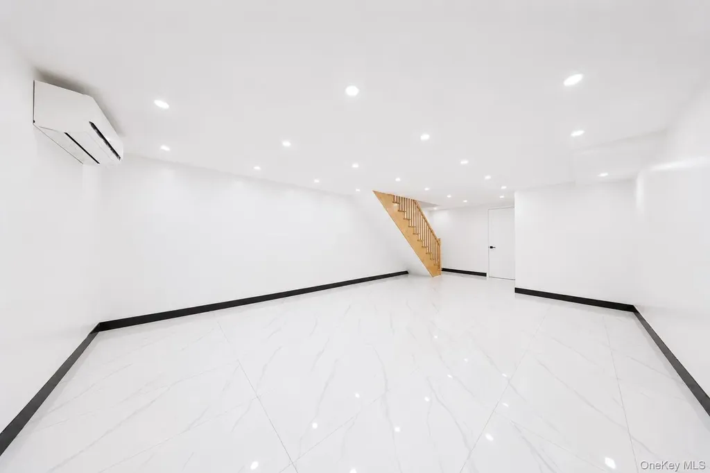 25 Goodwin Place Brooklyn NY 11221