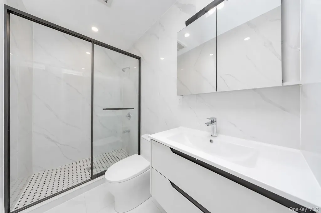 25 Goodwin Place Brooklyn NY 11221