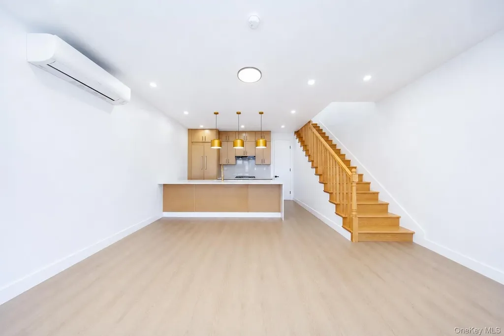 25 Goodwin Place Brooklyn NY 11221