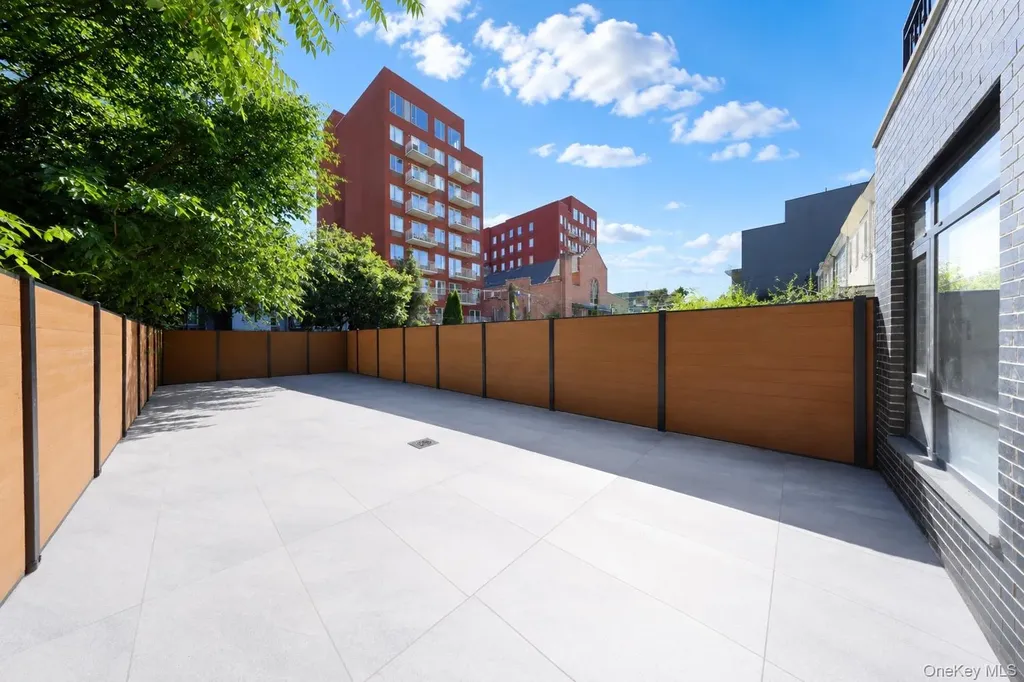 25 Goodwin Place Brooklyn NY 11221