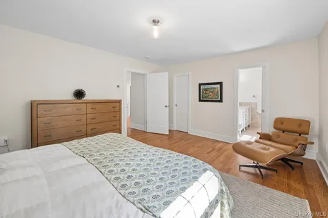 184 Farragut Avenue Hastings-on-hudson NY 10706