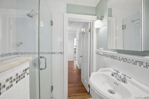 184 Farragut Avenue Hastings-on-hudson NY 10706