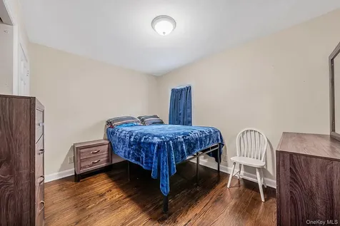 22 Locust Avenue Glen Head NY 11545