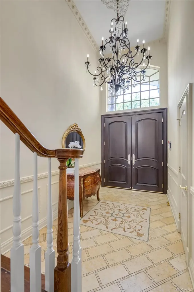 760 Hillcrest Place North Woodmere NY 11581