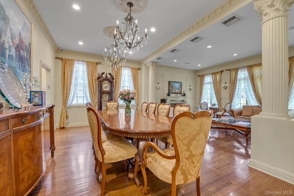 760 Hillcrest Place North Woodmere NY 11581