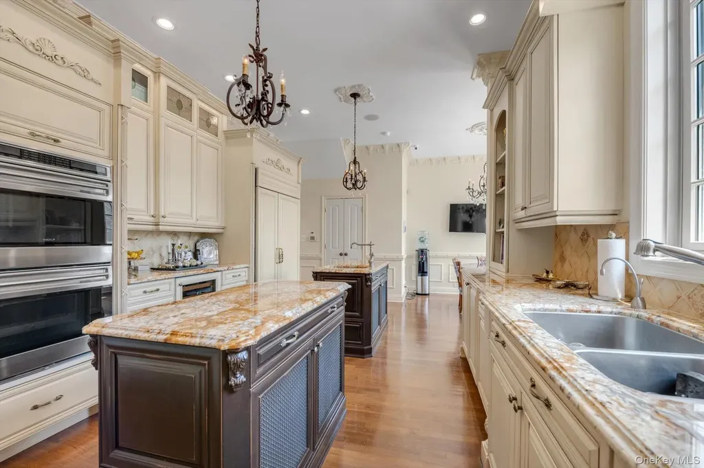 760 Hillcrest Place North Woodmere NY 11581