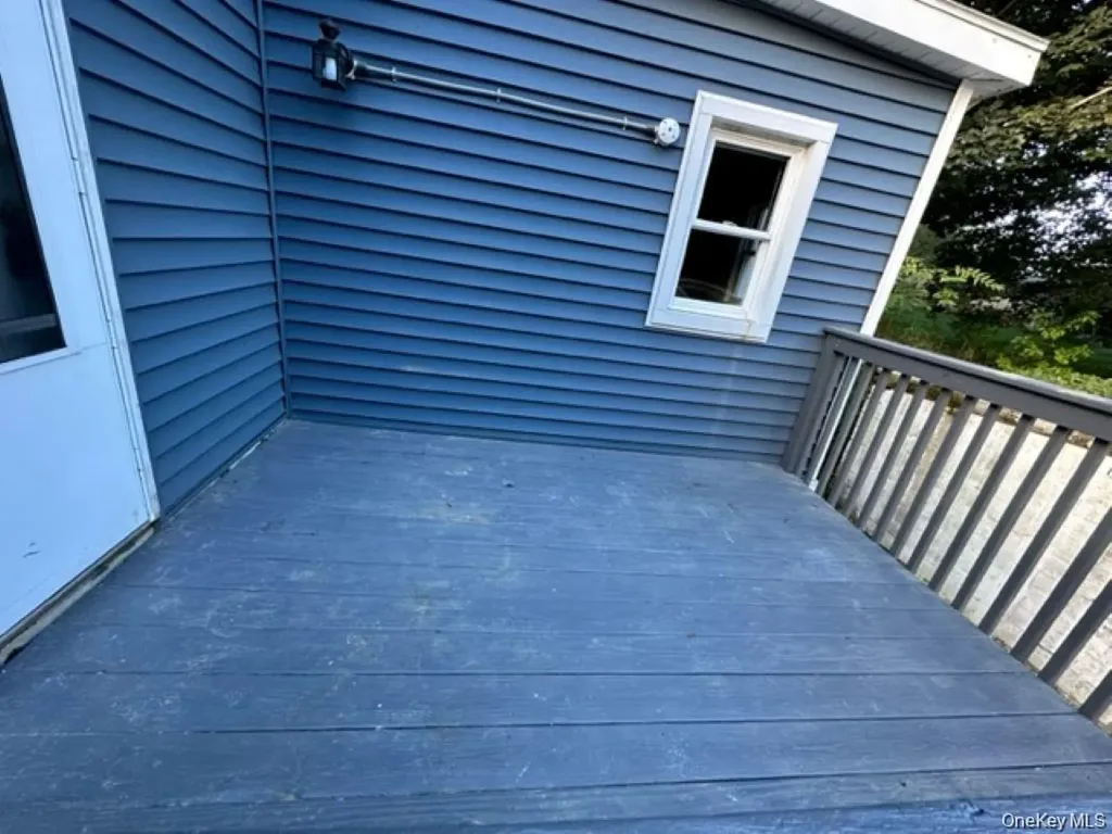 4 Riverview Avenue New Windsor NY 12553