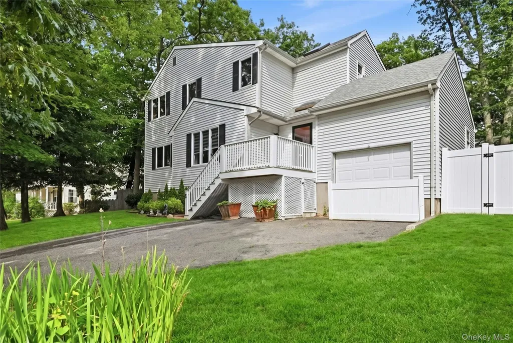 15 Birch Road Rocky Point NY 11778