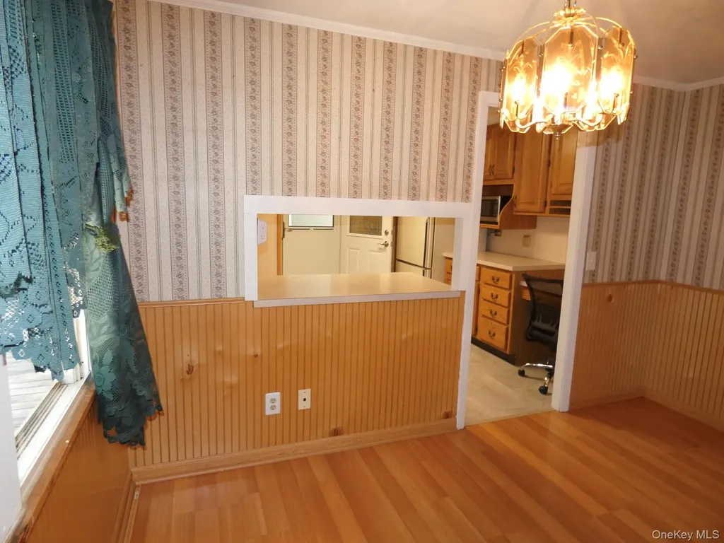 28 Hilltop Drive New Windsor NY 12553