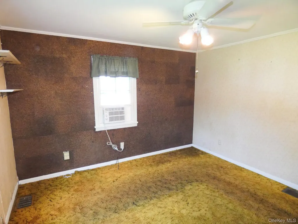 28 Hilltop Drive New Windsor NY 12553