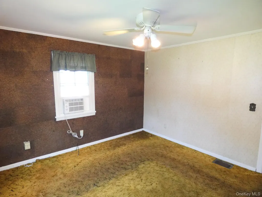 28 Hilltop Drive New Windsor NY 12553