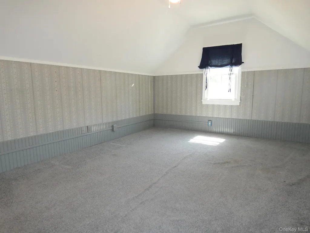 28 Hilltop Drive New Windsor NY 12553
