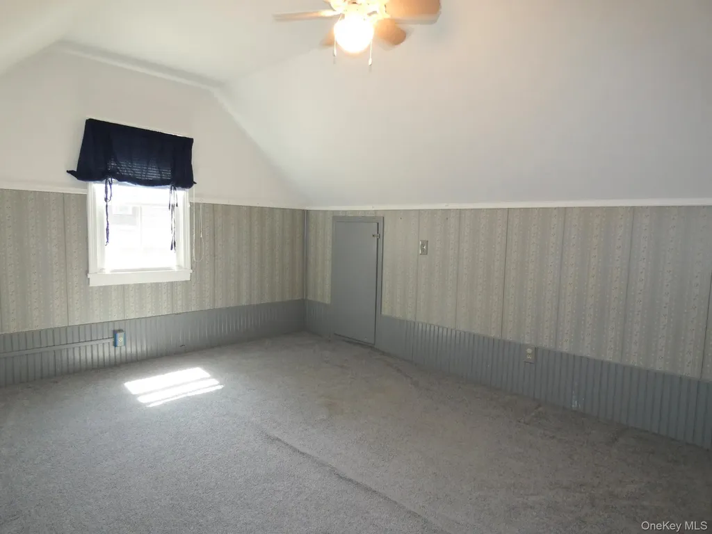 28 Hilltop Drive New Windsor NY 12553