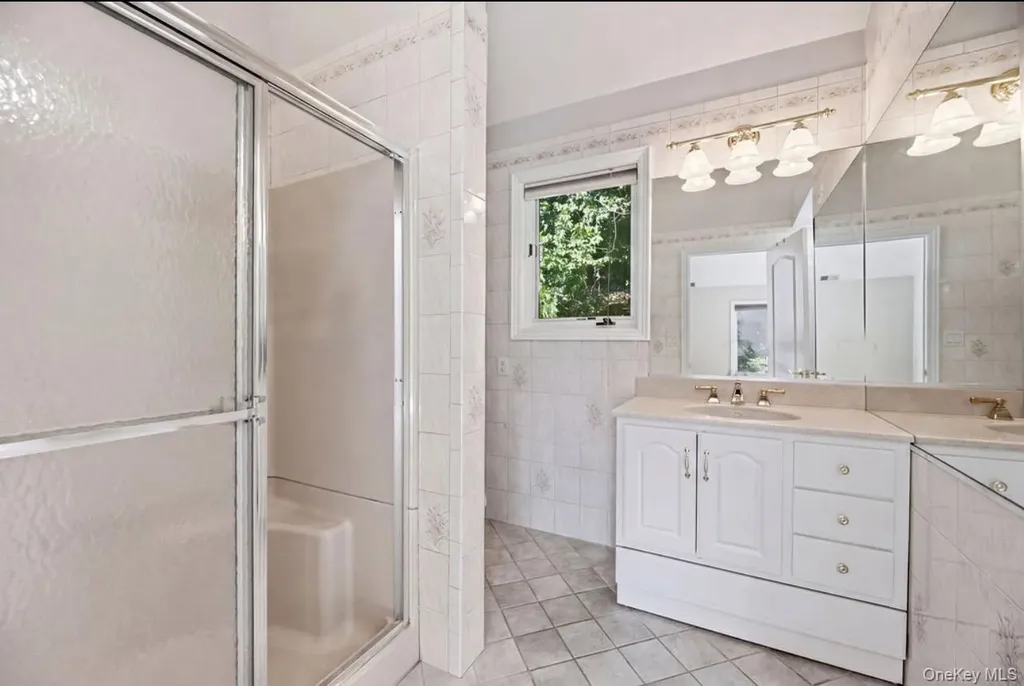17 Nottingham Way Mahopac NY 10541