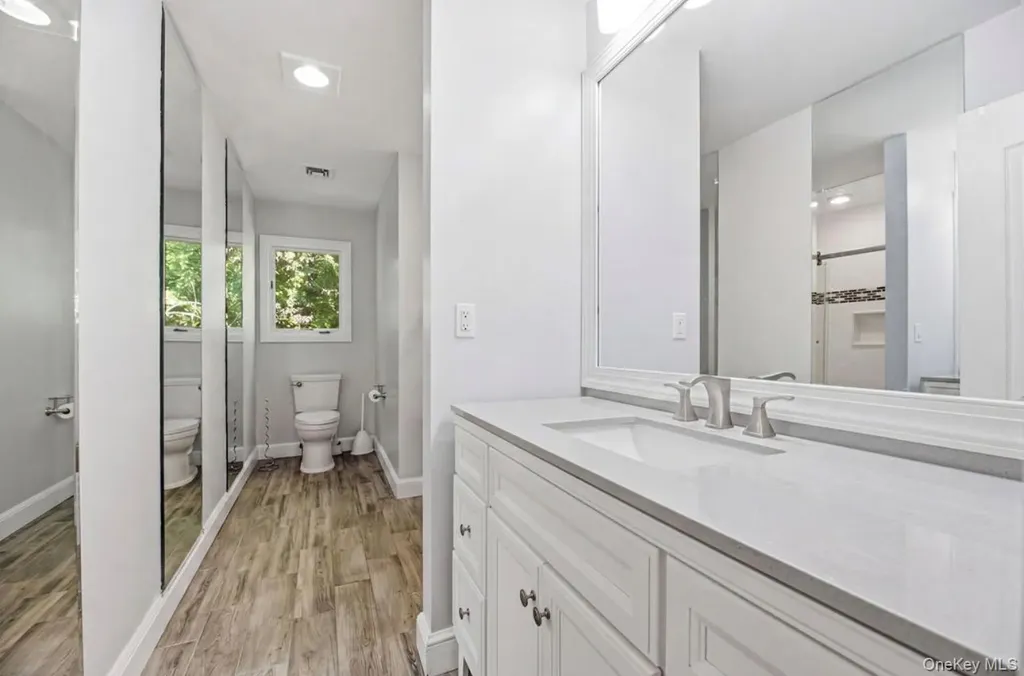 17 Nottingham Way Mahopac NY 10541