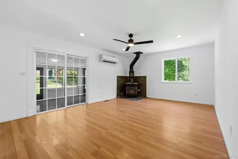 84 Dorn Road Lagrangeville NY 12540