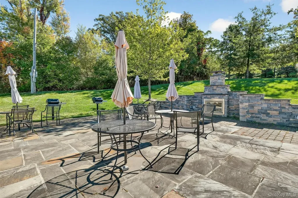 1317 Saratoga Lane Fishkill NY 12524