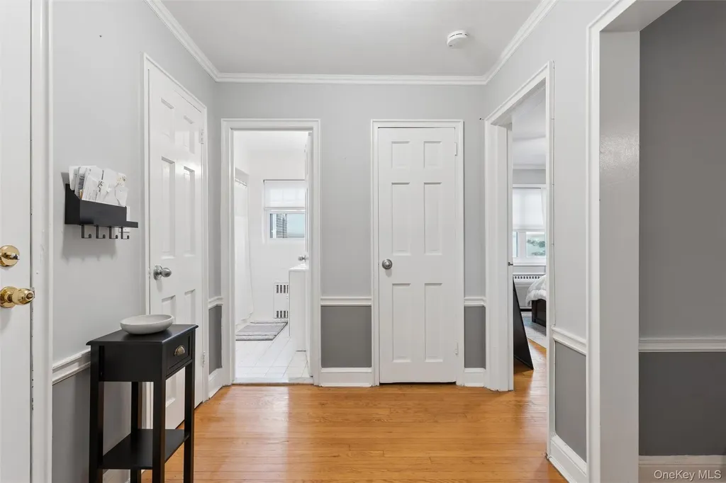 43 N Forest Avenue Rockville Centre NY 11570