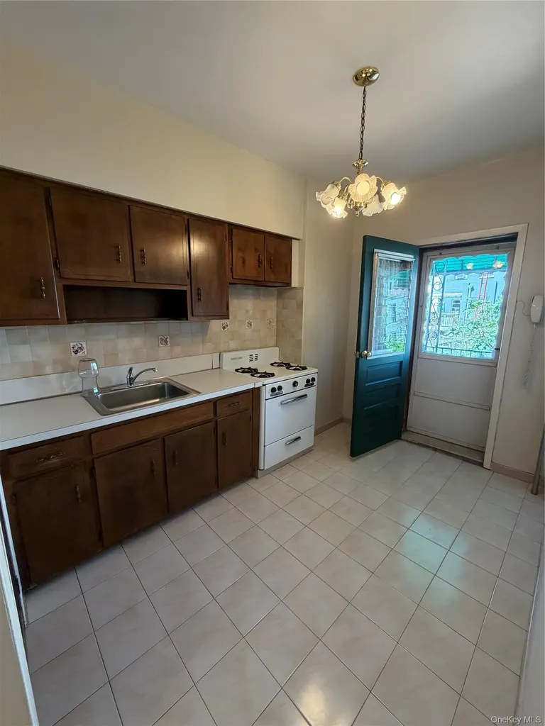 1263 Bay Ridge Parkway Brooklyn NY 11228
