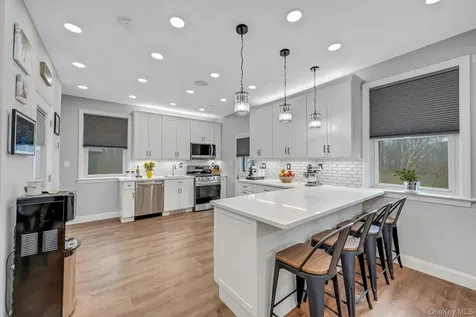 32 Glendale Avenue Armonk NY 10504
