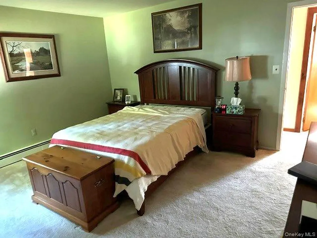 94 Arlington Road Ronkonkoma NY 11779