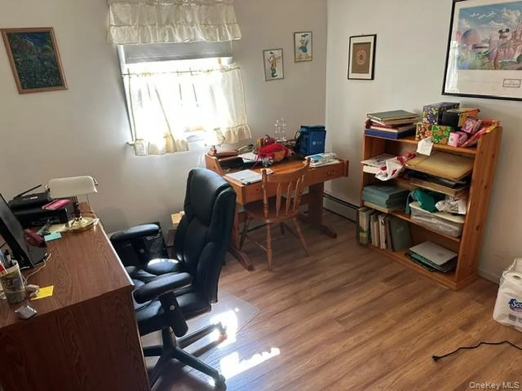 94 Arlington Road Ronkonkoma NY 11779