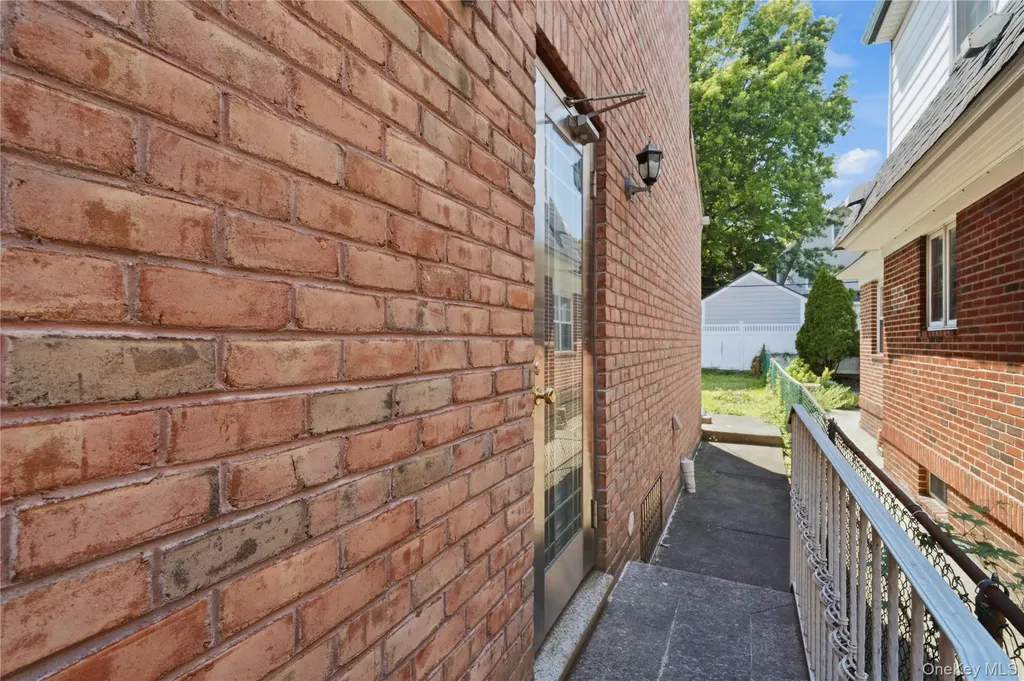 2934 161st Street Flushing NY 11358