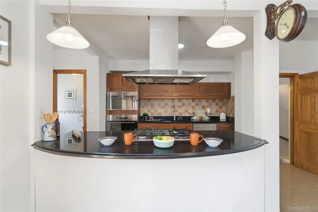 2934 161st Street Flushing NY 11358