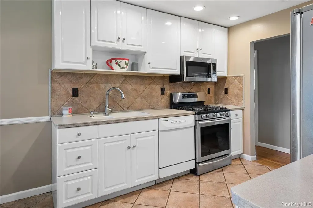 5 Marcus Road West Nyack NY 10994