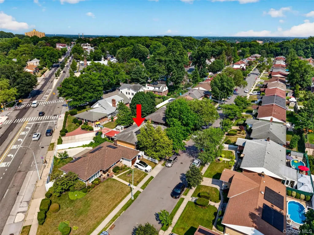 218-21 Stewart Road Hollis Hills NY 11427