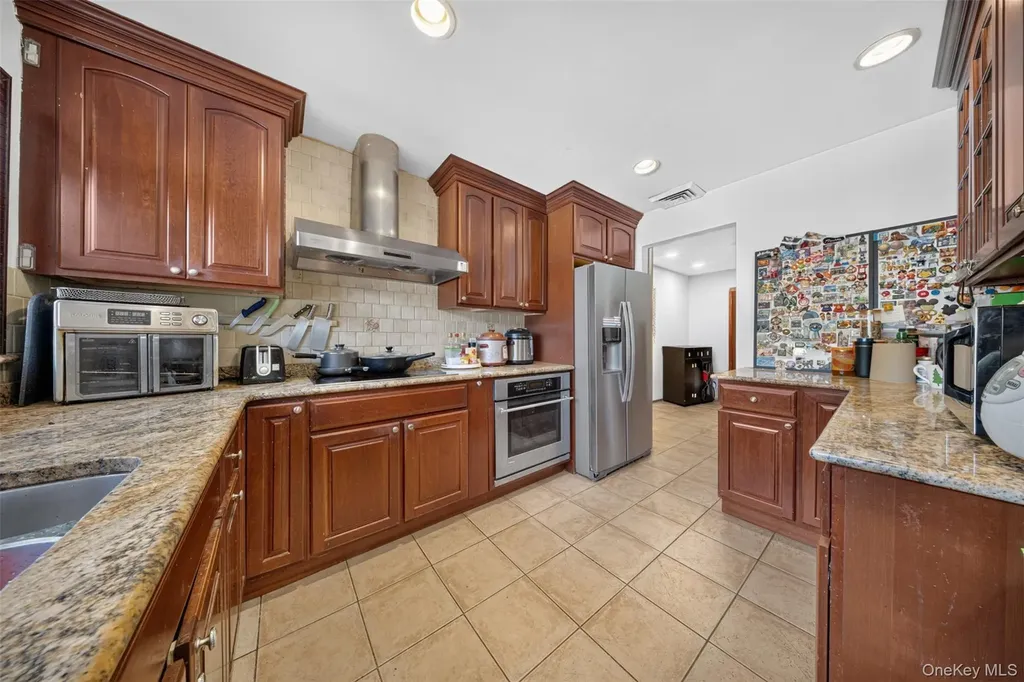 218-21 Stewart Road Hollis Hills NY 11427