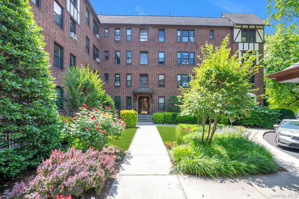 240 Bronxville Road Bronxville NY 10708