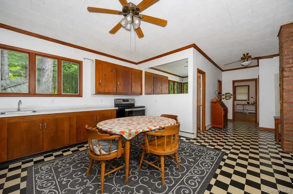 357 Pumpkin Lane Clinton Corners NY 12514