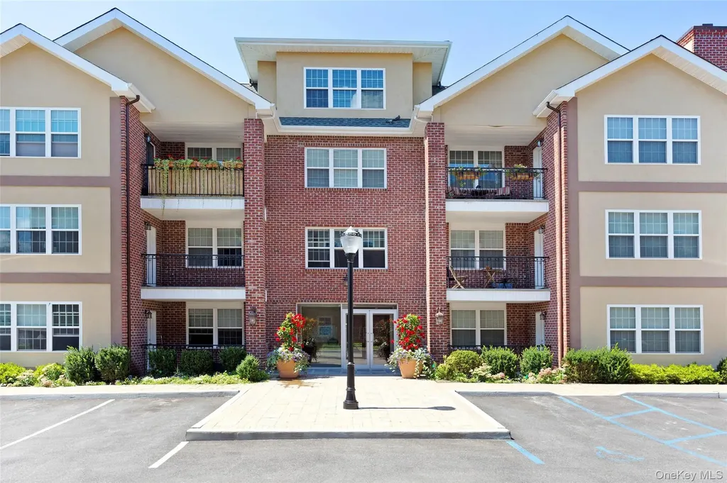200 Carney Street Glen Cove NY 11542