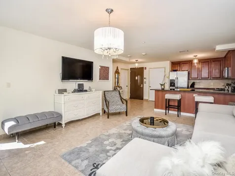 200 Carney Street Glen Cove NY 11542