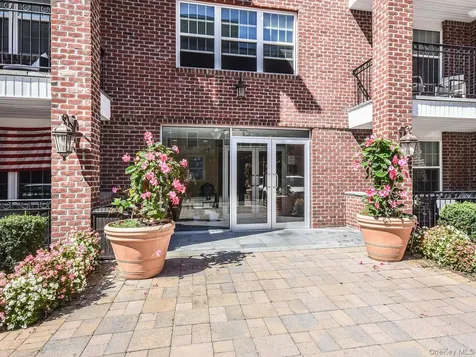 200 Carney Street Glen Cove NY 11542