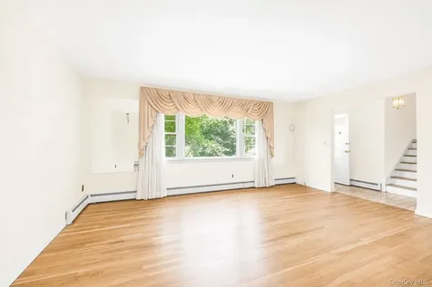 21 Pomander Drive White Plains NY 10607