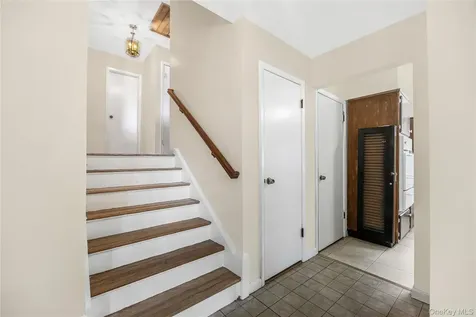 21 Pomander Drive White Plains NY 10607