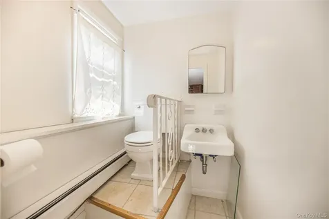 21 Pomander Drive White Plains NY 10607